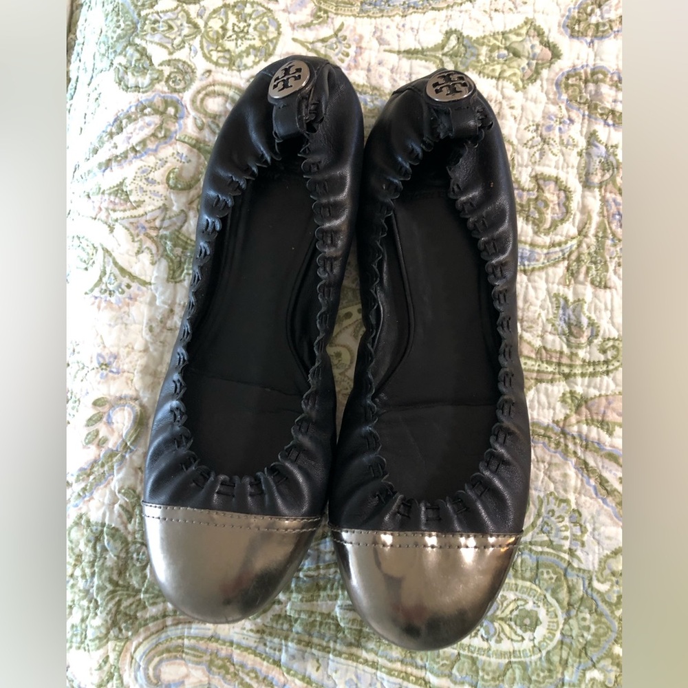 Tory Burch Abbey Cap Toe Leather Ballet Flat Size 10